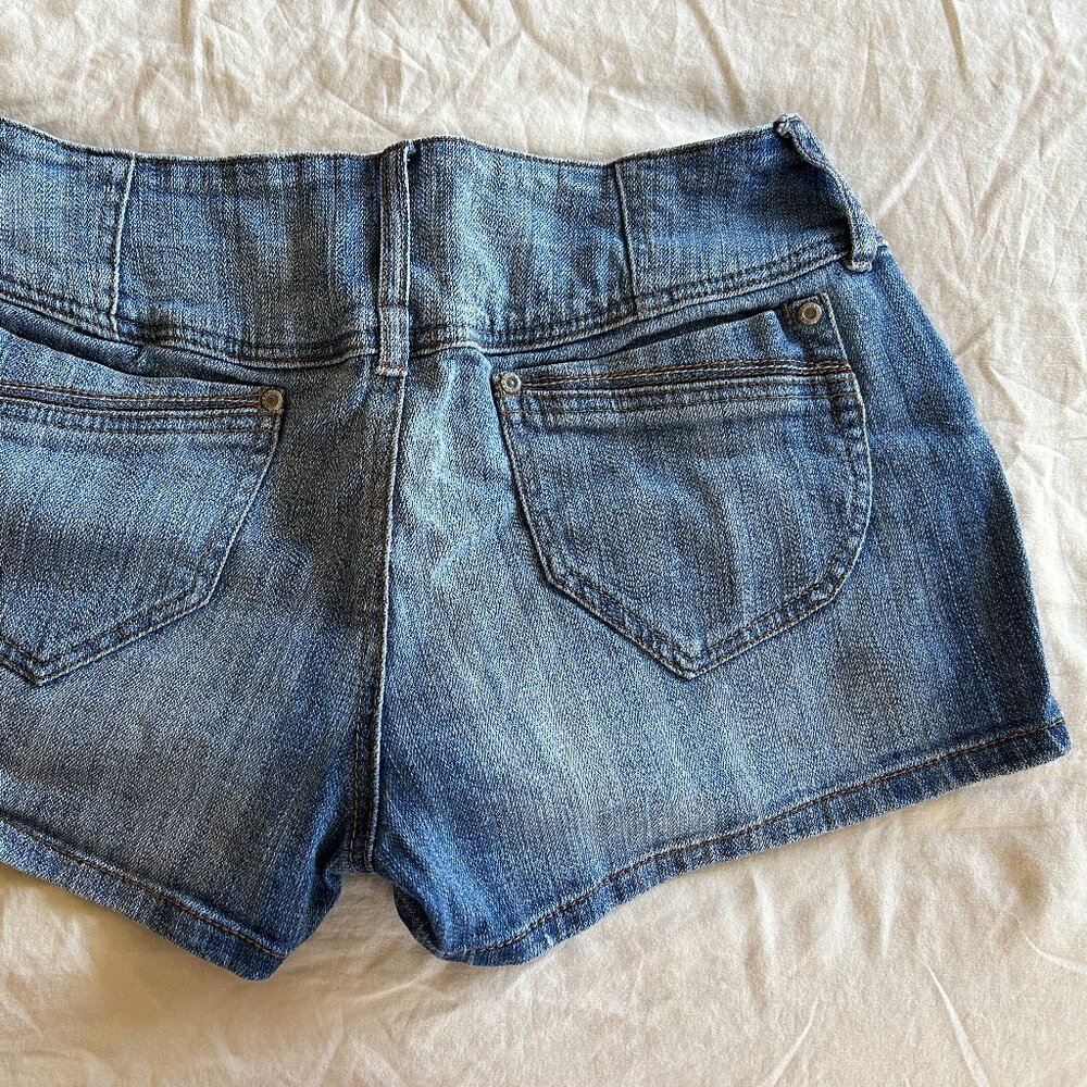 Ladies Mudd Jeans Shorts Size 11 98% Cotton 2% Spandex Spring Summer Travel - Picture 11 of 11